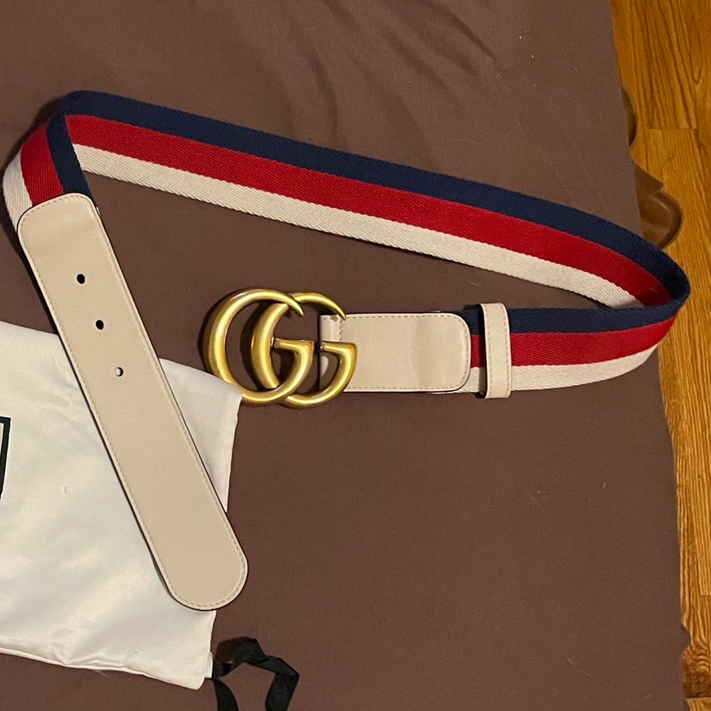 Gucci Belt with white leather